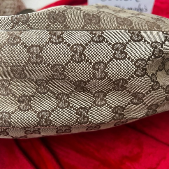 Gucci monogram crossbody - Picture 11 of 13